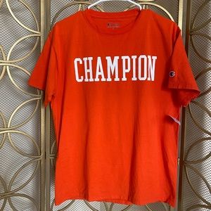 Champion Tshirt